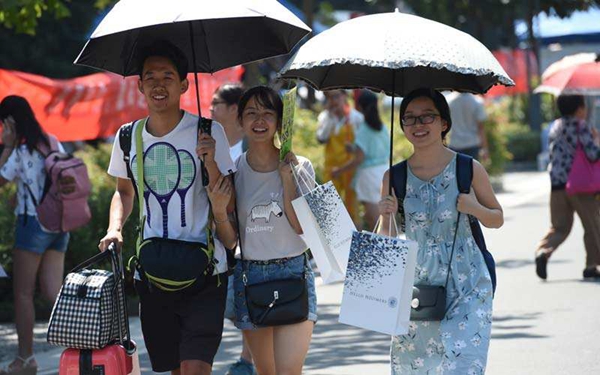 BOB半岛·(中国)官方网站高考志愿填报在即：最后一批“90后”考生面临学校和专(图4)