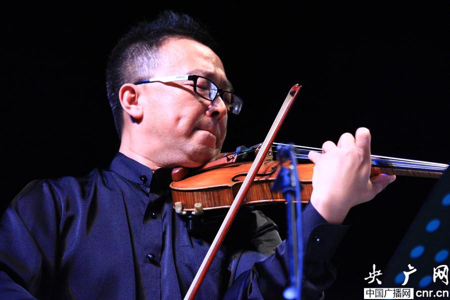 广州市少年宫创造剧场上演 音乐家为市民免费