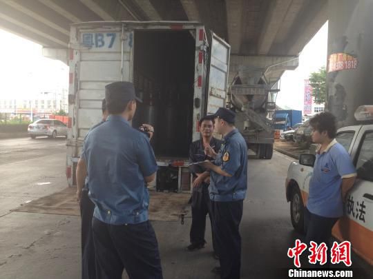 深圳交通执法人员遭殴 二名主要涉案人员被刑