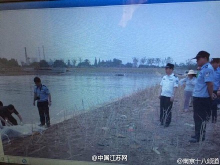 南京长江二桥附近发现疑似