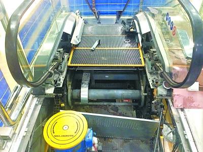 "电梯吃人"事件厂家商场被定责 盖板结构不合理