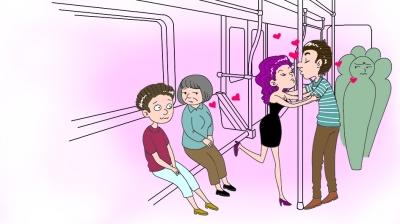 情侣地铁车厢激情戏 拥吻摸胸让乘客羞低头