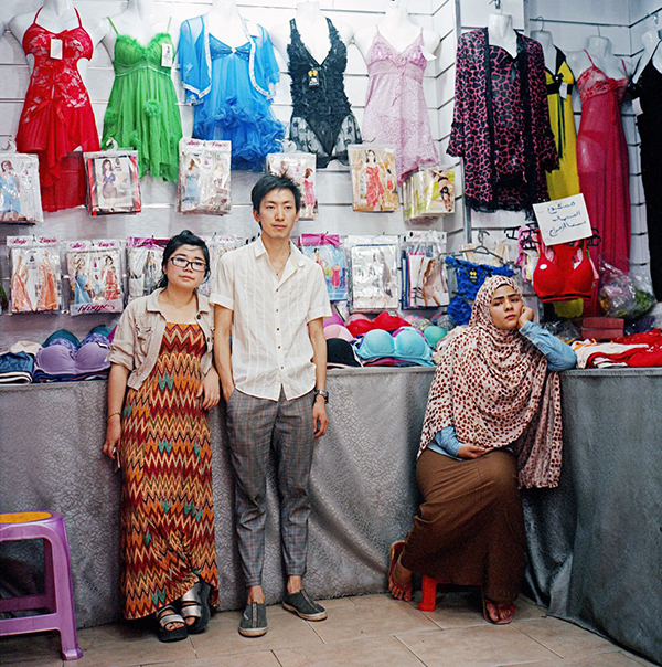 在埃及最保守地区卖情趣内衣的中国商人