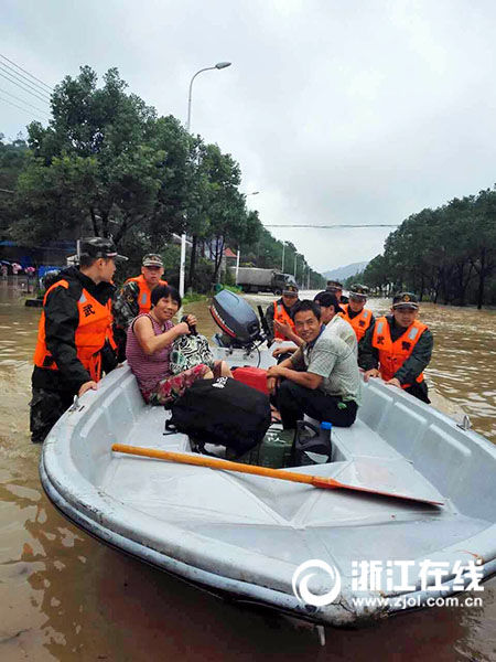 温州平阳遭遇八十年一遇洪灾 已造成9人死亡3人失踪
