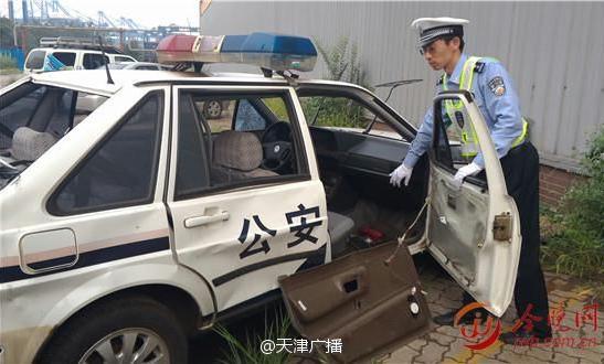 天津爆炸事故“车坚强”：往返火场救多人(图)