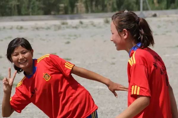 新疆维族足球少女的下一个宏大目标:进军世界杯