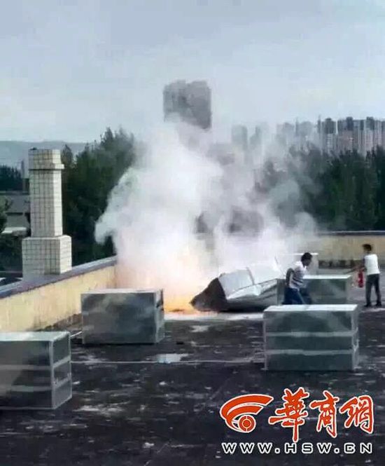 陕西电子信息学校食堂闪爆 造成1死1伤