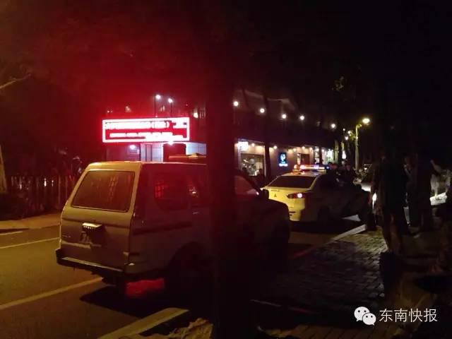 女子公厕内遭割喉 行凶大学生淡定离开