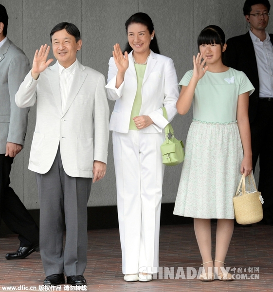 日本爱子公主14岁啦！学习刻苦滑雪游泳样样行
