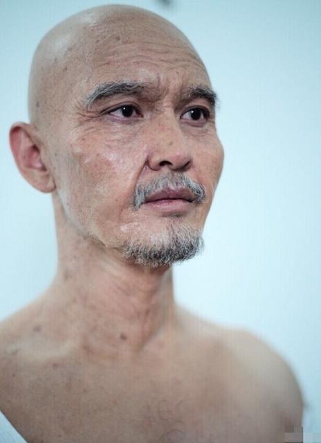 黄晓明老年妆造型曝光 粉丝:看了好心疼