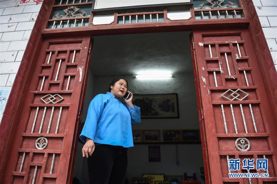 贵州“女愚公”为脱贫凿隧道
