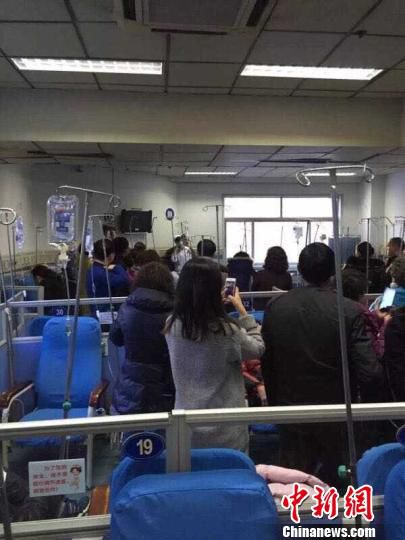 南京江苏省人民医院一护士被劫持 目前已被解