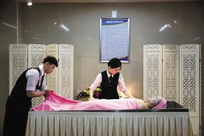 八宝山殡仪馆首开放 遗体火化前先验二维码防错烧