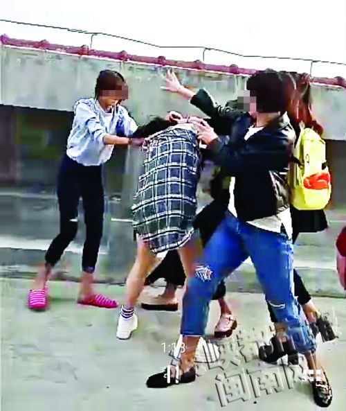 漳浦:女生打群架视频在网上热传 打架者中有初