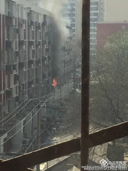 海淀红联南村小区发生爆炸:天然气管道被挖断