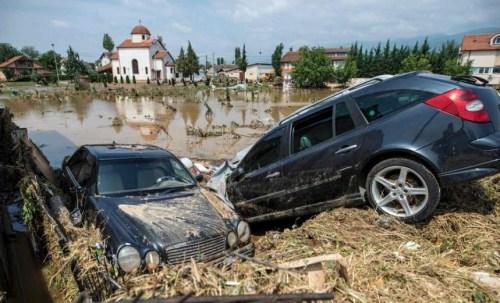 马其顿首都遭暴风雨袭击引发洪灾 至少21人死