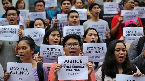菲律宾警方雇女杀手暗杀毒贩,杀一人不到3000