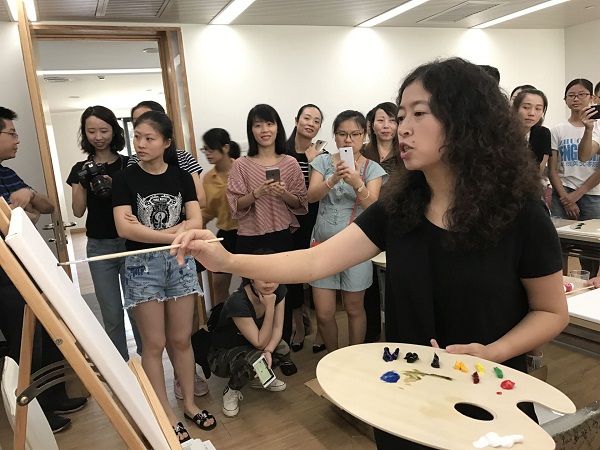 我向大师学绘画活动之三在深圳关山月美术馆