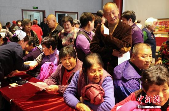 中国人口老龄化_2012年中国老年人口
