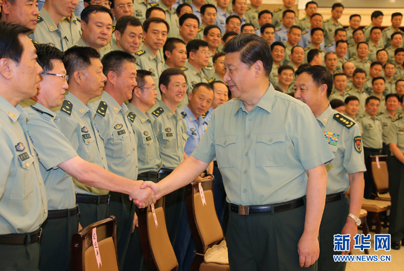 2013年8月29日下午，习近平接见驻沈阳部队师以上干部。李刚摄