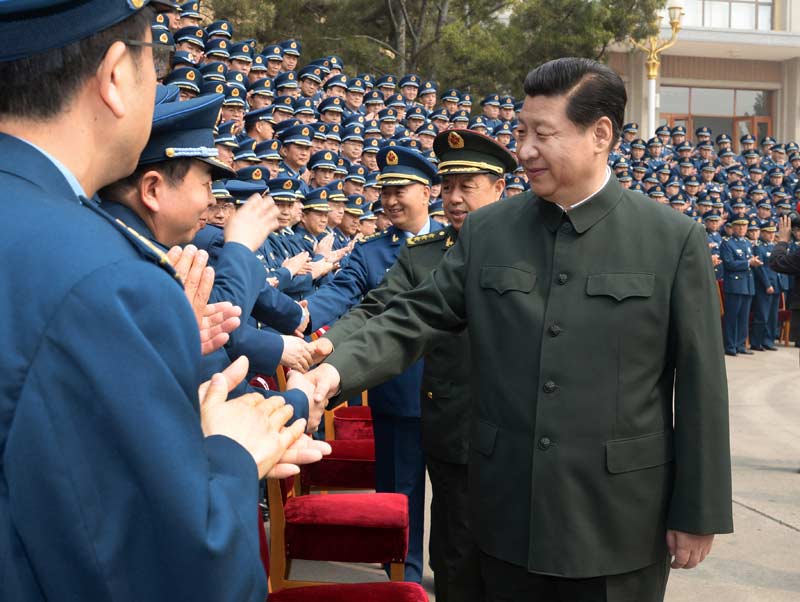 2014年4月14日，习近平到空军机关就空军建设和军事斗争准备进行调研。李刚 摄