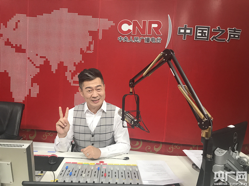 中国之声主持人苏扬(许晔 张乔雪摄)