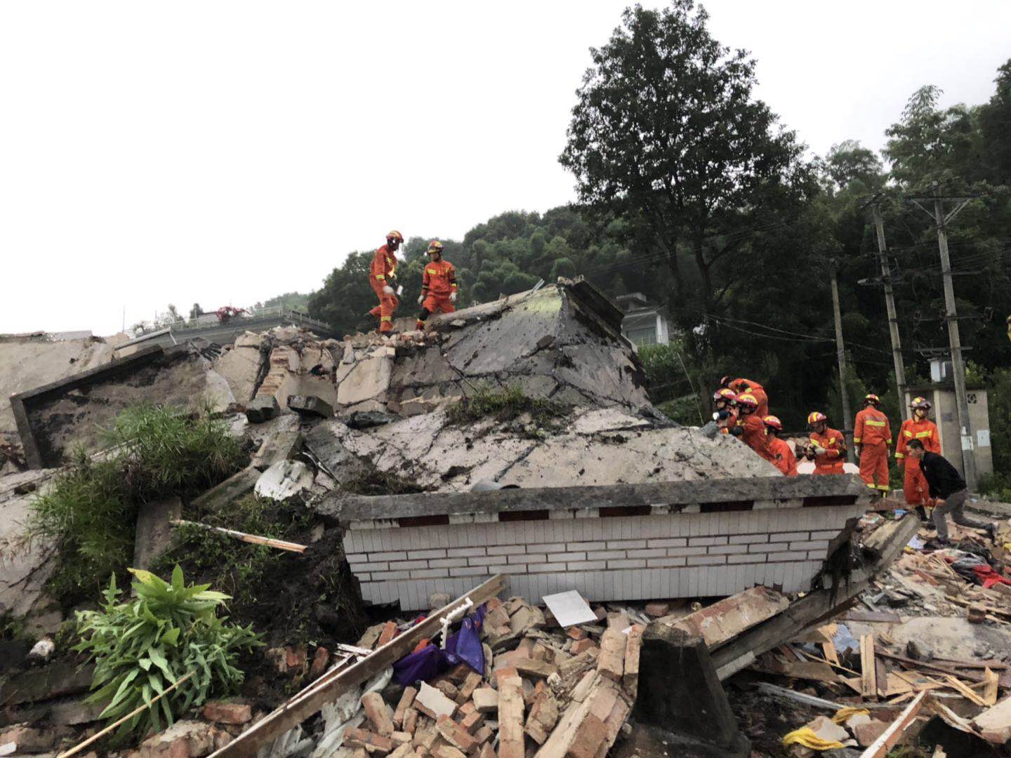 泸定地震已致74人遇难！这些损毁的建筑令人动容|行业新闻|悍马加固材料