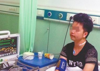 中毒较轻的小谭被救醒