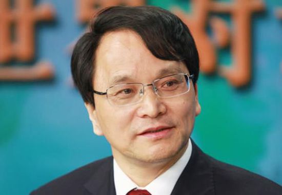 江苏启东中学原校长王生受审当庭自愿认罪，涉案金额逾八百万